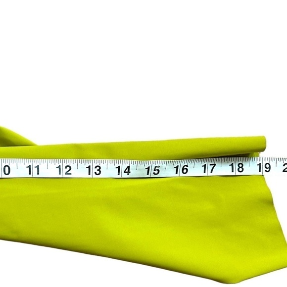 LULULEMON Fast and Free Crop II 19" *Nulux Golden Lime - Picture 14 of 14